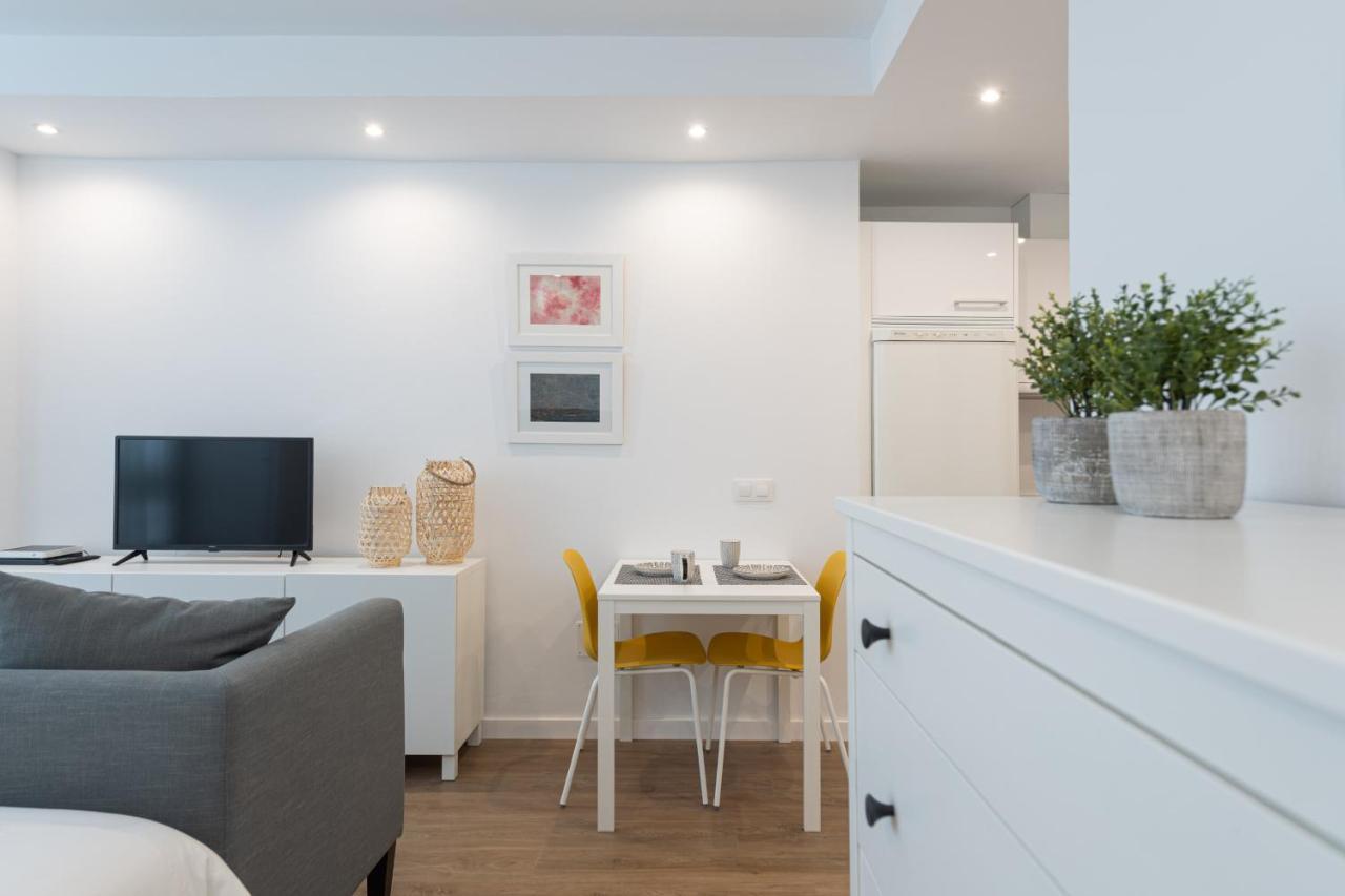 Homeforguest Moderno Estudio Junto A Las Canteras Las Palmas Exterior photo