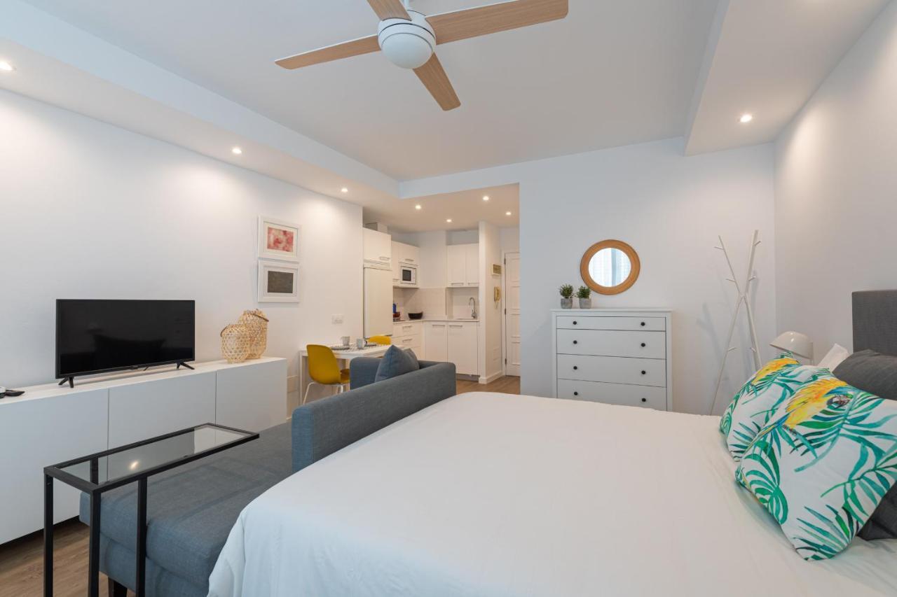 Homeforguest Moderno Estudio Junto A Las Canteras Las Palmas Exterior photo